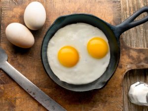 trứng là thực phẩm quan trong trong thực đơn keto